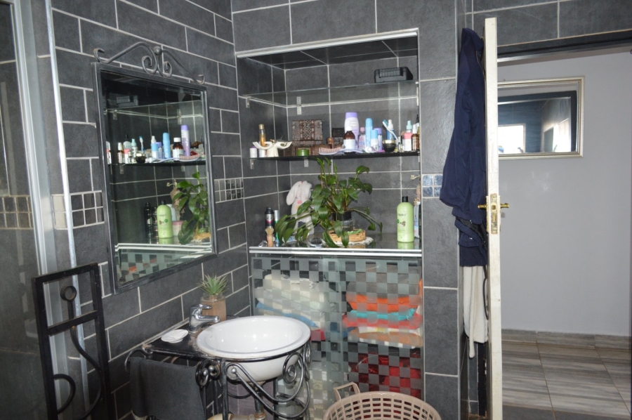 3 Bedroom Property for Sale in Meiringspark Ext 4 North West